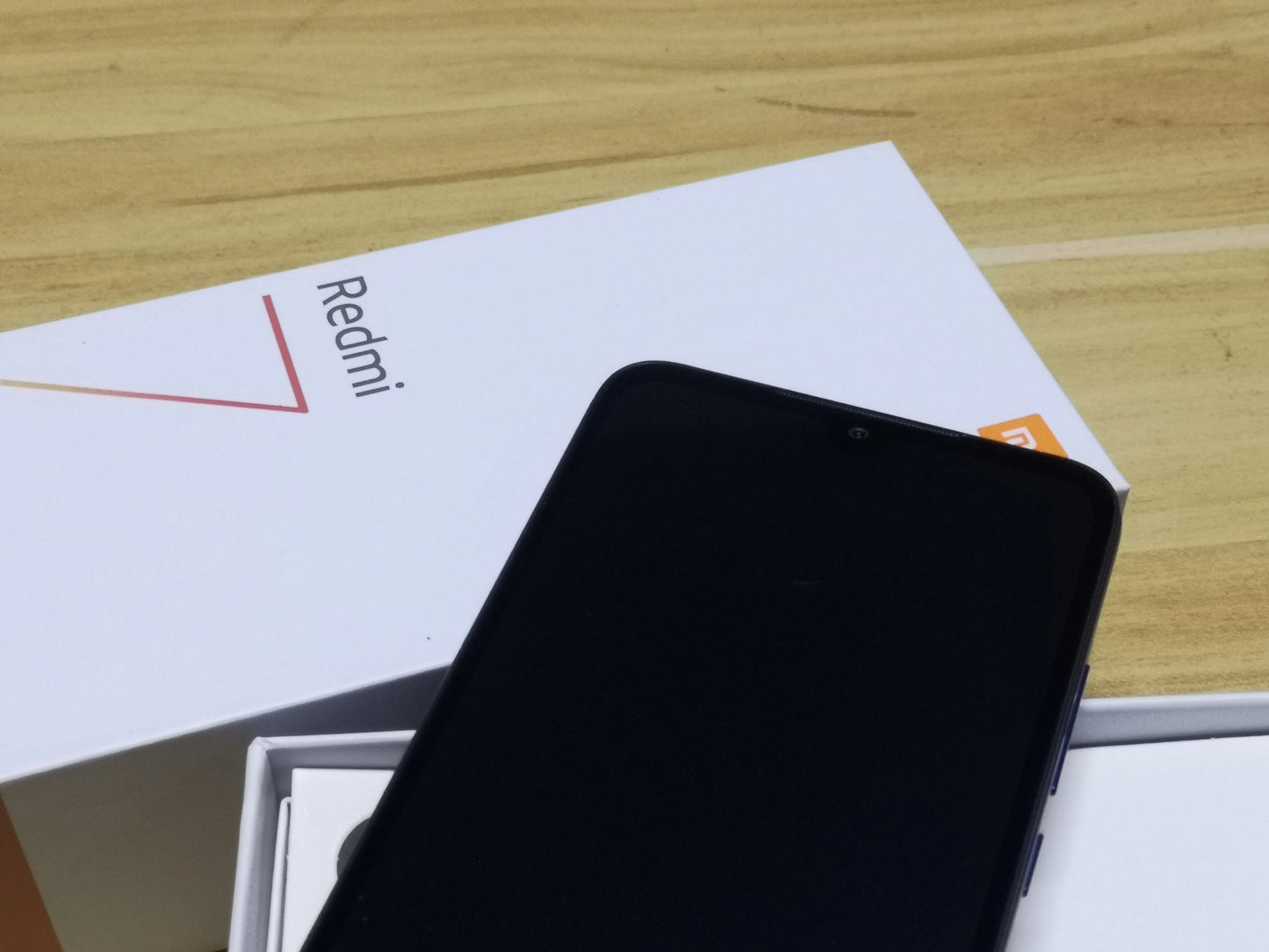 Xiaomi Redmi 7 Android Cell Phone
